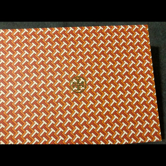 Tory Burch - Picture 4 of 7